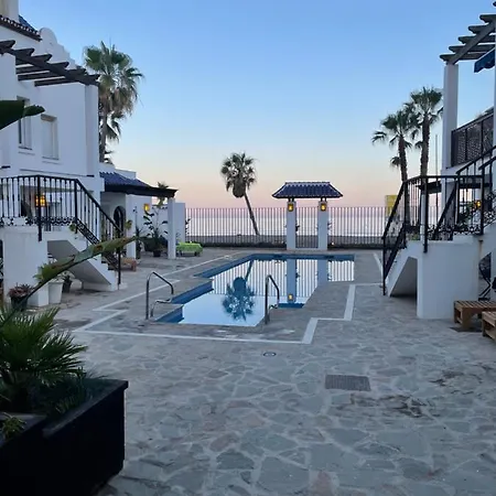 Magnifico Apartamento A Pie De Playa Marbella Exterior photo